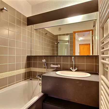 Splendide Renove 2 Pieces Au Pied Des Pistes - Fr-1-455-90